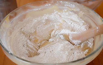 Торт медовый со сгущенкой Торт медовый со сгущенкой