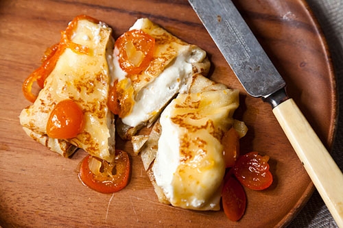 Кукурузные блинчики с творогом и кумкватом Кукурузные блинчики с творогом и кумкватом
