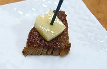 Канапе из говядины с сыром Канапе из говядины с сыром