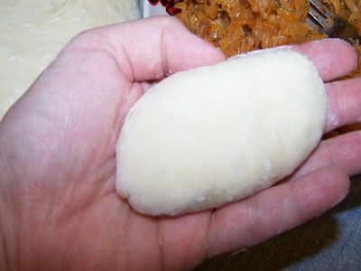 Пирожки с капустой и морковью Пирожки с капустой и морковью
