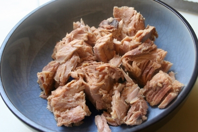 Салат с тунцом и яйцом Салат с тунцом и яйцом