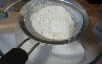 Оладьи с изюмом Оладьи с изюмом