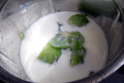 Молочный коктейль из киви Молочный коктейль из киви