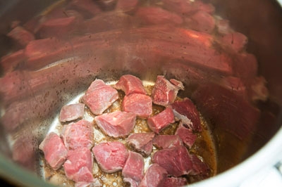 Кусочки баранины в вине Кусочки баранины в вине