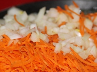 Жареные пирожки с капустой Жареные пирожки с капустой