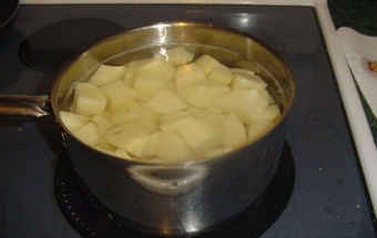 Пирожки из картофеля с луком Пирожки из картофеля с луком