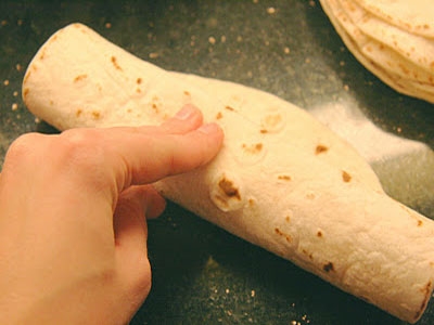 Рулетики из лаваша с ветчиной, курицей и сыром Рулетики из лаваша с ветчиной, курицей и сыром