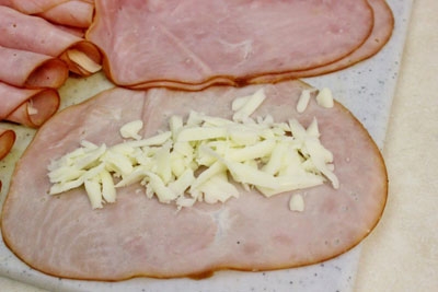 Курица с ветчиной и сыром Курица с ветчиной и сыром