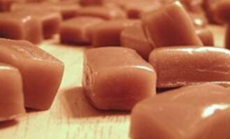 Рецепт Домашних Сливочных Конфет с Карамелью Рецепт Домашних Сливочных Конфет с Карамелью