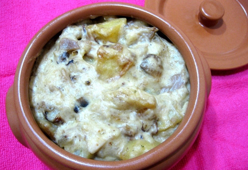 Горшочки с куриным фаршем и грибами Горшочки с куриным фаршем и грибами