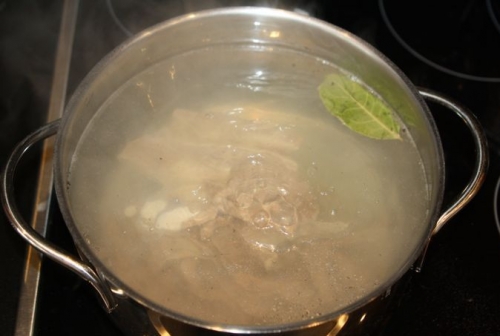 Зельц из свиной головы — домашняя мясная закуска под пресс Зельц из свиной головы — домашняя мясная закуска под пресс