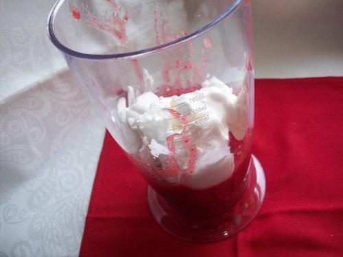 Молочный коктейль с клубникой Молочный коктейль с клубникой