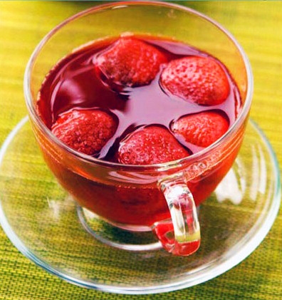 Компот из малины и клубники Компот из малины и клубники