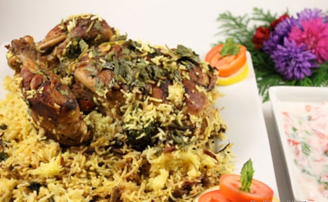 Маринованная курица с рисом бирьяни Маринованная курица с рисом бирьяни