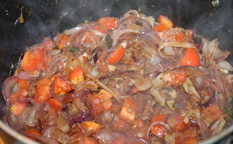Маринованная курица с рисом бирьяни Маринованная курица с рисом бирьяни
