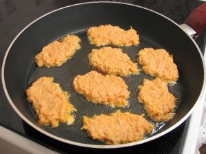 Морковно-кабачковые оладьи Морковно-кабачковые оладьи
