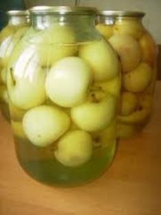 Компот из свежих яблок Компот из свежих яблок