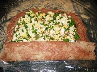 Мясной рулет с яичной начинкой Мясной рулет с яичной начинкой
