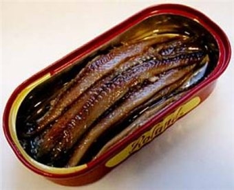 Пицца луковая с анчоусами и оливками Пицца луковая с анчоусами и оливками