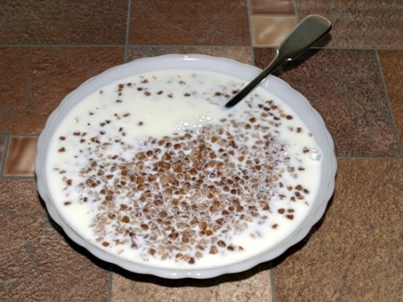 Гречневая каша с молоком Гречневая каша с молоком