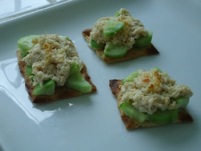 Канапе с крабовым мясом Канапе с крабовым мясом