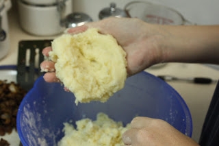Картофельные котлеты с начинкой Картофельные котлеты с начинкой