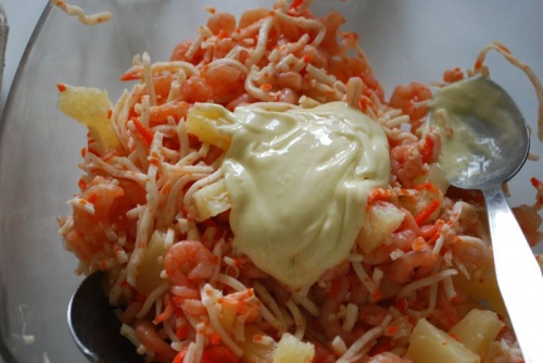 Салат с креветками и ананасом Салат с креветками и ананасом