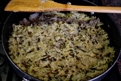 Вареники со свежей капустой и грибами Вареники со свежей капустой и грибами