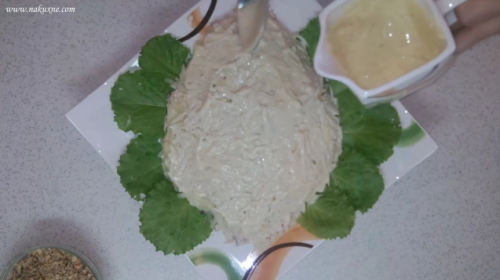 Салат Черепаха с курицей и грецкими орехами Салат Черепаха с курицей и грецкими орехами