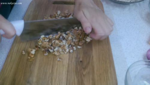 Салат Черепаха с курицей и грецкими орехами Салат Черепаха с курицей и грецкими орехами