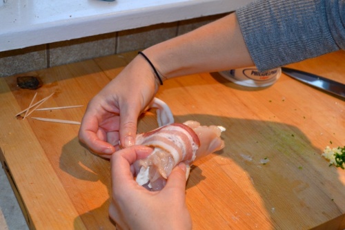 Куриные рулетики в беконе Куриные рулетики в беконе