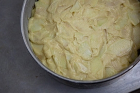 Нежный яблочный пирог с хрустящей корочкой Нежный яблочный пирог с хрустящей корочкой