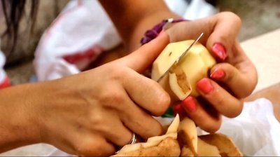 Зразы из картофеля с огурцами Зразы из картофеля с огурцами