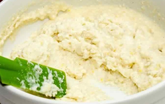 Закусочные маффины с сыром, кукурузой и тунцом Закусочные маффины с сыром, кукурузой и тунцом