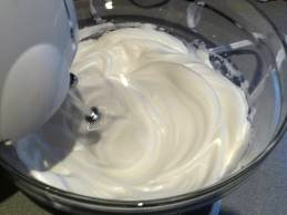Мусс из белка с бананом и яблоком Мусс из белка с бананом и яблоком