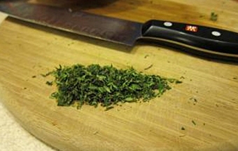 Запеченная куриная голень Запеченная куриная голень