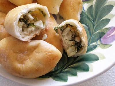 Пирожки с зеленым луком и яйцами в духовке Пирожки с зеленым луком и яйцами в духовке