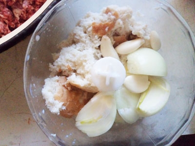 Мясные зразы с яйцом Мясные зразы с яйцом