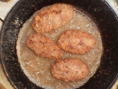 Мясные зразы с яйцом Мясные зразы с яйцом