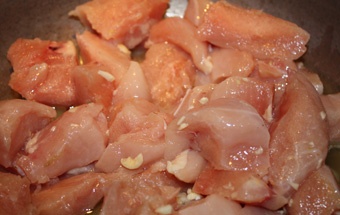 Куриная тушенка в мультиварке Куриная тушенка в мультиварке