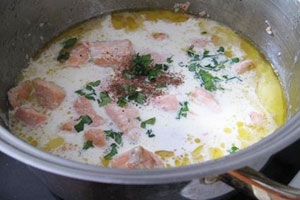 Горбуша тушеная в сметане Горбуша тушеная в сметане
