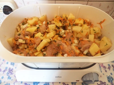 Курица с картофелем в пароварке Курица с картофелем в пароварке