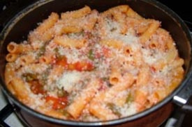 Спагетти с фасолью и соусом Спагетти с фасолью и соусом