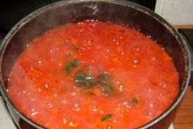 Спагетти с фасолью и соусом Спагетти с фасолью и соусом