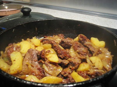 Печень с яблоками Печень с яблоками