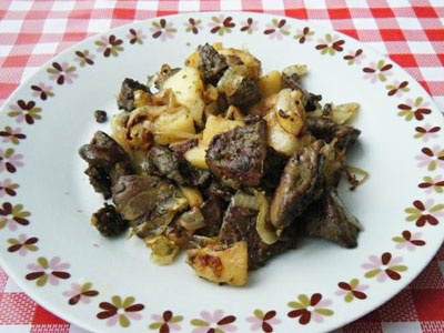 Печень с яблоками Печень с яблоками