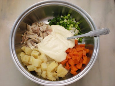 Салат с копченой скумбрией Салат с копченой скумбрией