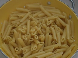 Тальятелле с курицей и шпинатом Тальятелле с курицей и шпинатом