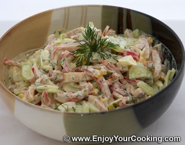 Салат с копченым сыром Салат с копченым сыром
