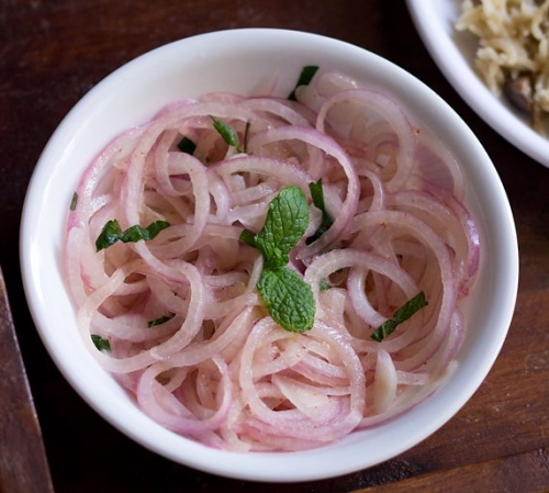Маринованный лук кольцами Маринованный лук кольцами